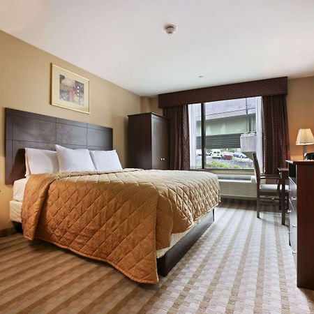 Days Inn Bronx Нью-Йорк Экстерьер фото